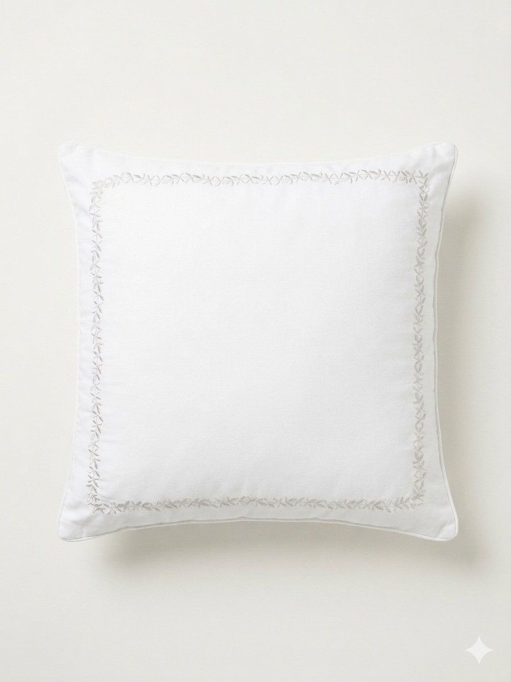 Stunning Nicole Miller Artelier Decorative Pillow